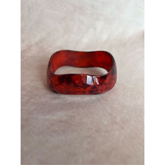 Vintage Lucite Plastic Bangle UV Reactive - Picture 2 of 5